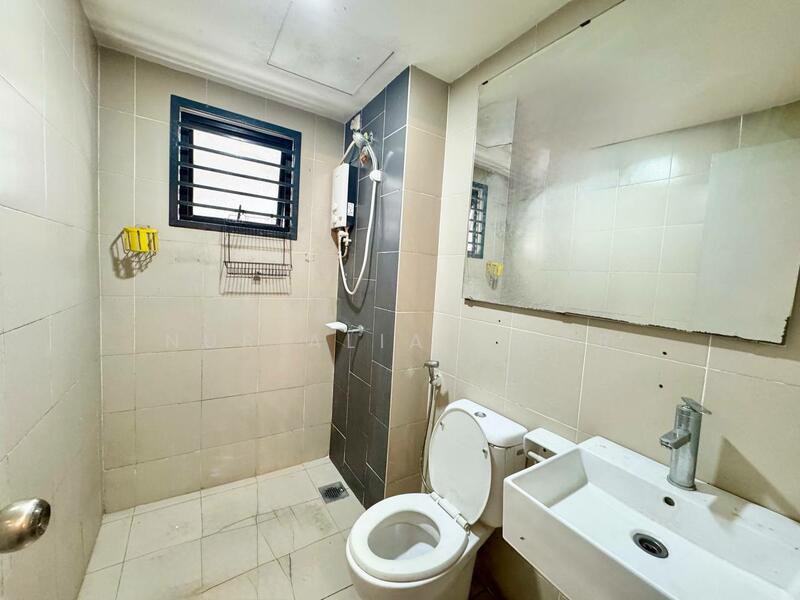 Service Residence for Sale at Residensi Alami - Nur Alia Omar - Bathroom - PropertyGuru.com.my