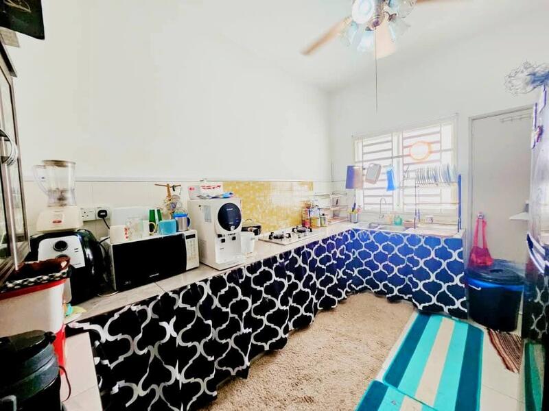 2-storey Terraced House for Sale in Seremban 2 (Negeri Sembilan) - Ismi Muhammad - Kitchen - PropertyGuru.com.my