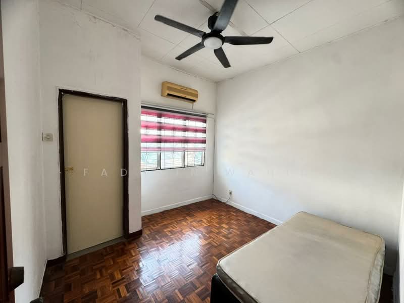 Rumah Teres 2 Tingkat untuk Dijual di Seksyen 7 (Shah Alam) - Fadhlin Wahid - Bedroom - PropertyGuru.com.my