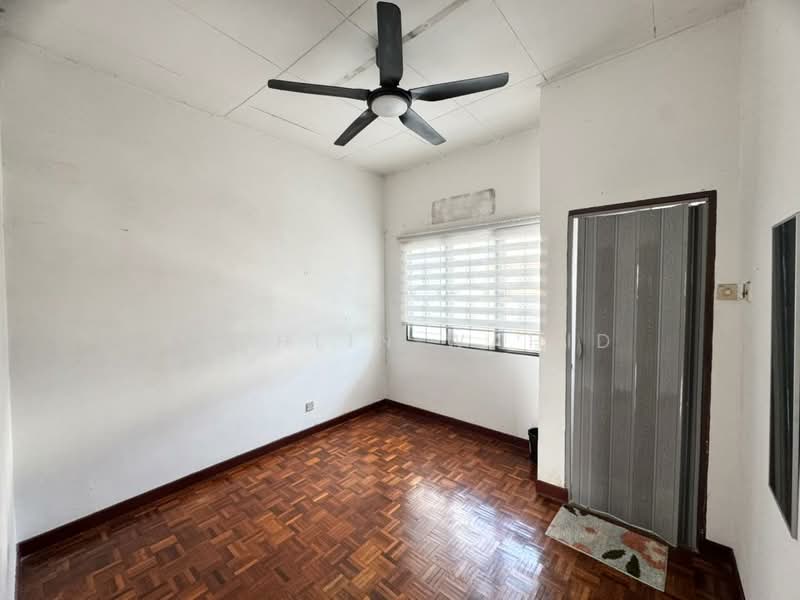 Rumah Teres 2 Tingkat untuk Dijual di Seksyen 7 (Shah Alam) - Fadhlin Wahid - Interior - PropertyGuru.com.my