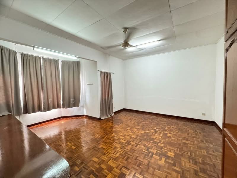 Rumah Teres 2 Tingkat untuk Dijual di Seksyen 7 (Shah Alam) - Fadhlin Wahid - Living Room - PropertyGuru.com.my
