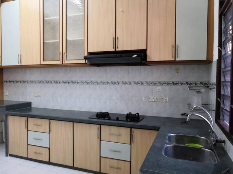 Untuk Dijual - JALAN KENYALANG