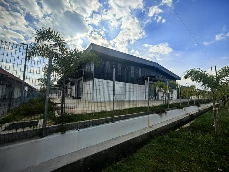 Warehouse for Rent in Pengkalan Chepa (Kemumin) - Yong Chiu Wee - Exterior - PropertyGuru.com.my