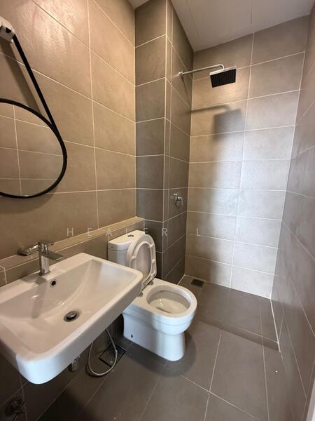 Service Residence for Sale at D'Pristine - Healer Lau - Bathroom - PropertyGuru.com.my