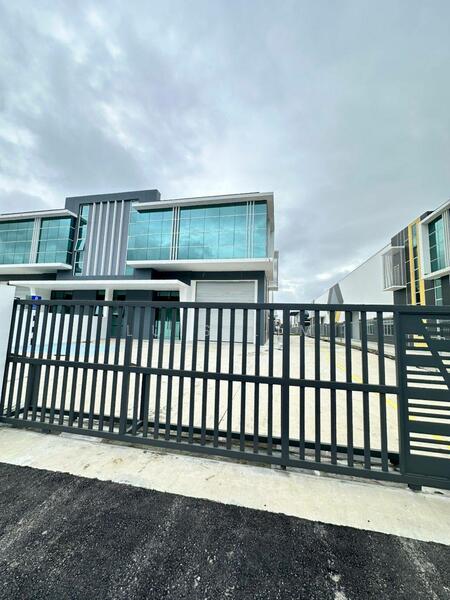 Desa Cemerlang Desas Cemerlangs untuk Untuk Disewa - RM 12,500 /bulan, Mac 2026 - Exterior - PropertyGuru.com.my