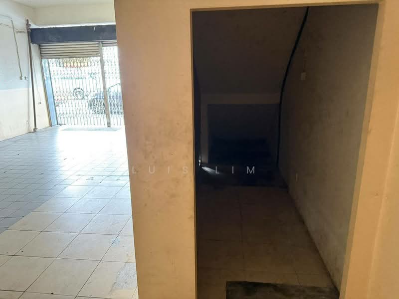 Shop for Rent in Taman Sri Tebrau (Johor Bahru) - Luis Lim - Entrance - PropertyGuru.com.my