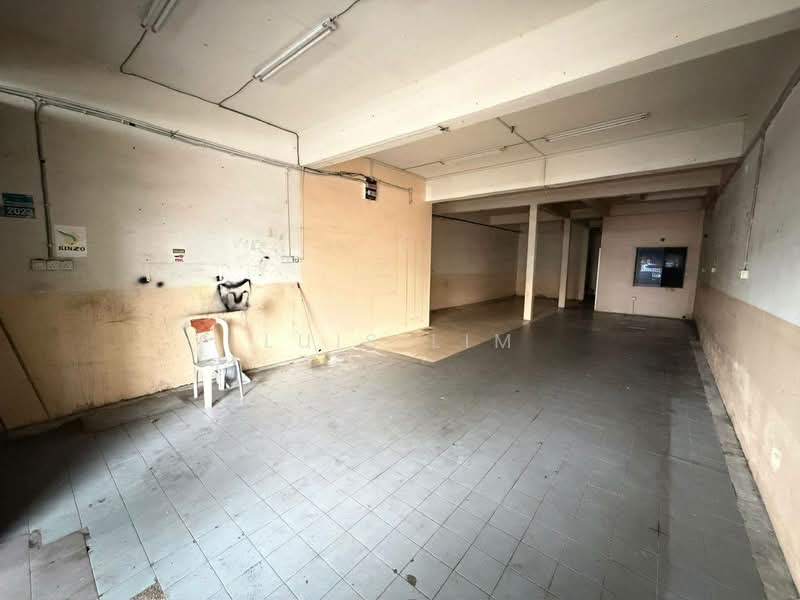 Shop for Rent in Taman Sri Tebrau (Johor Bahru) - Luis Lim - Interior - PropertyGuru.com.my