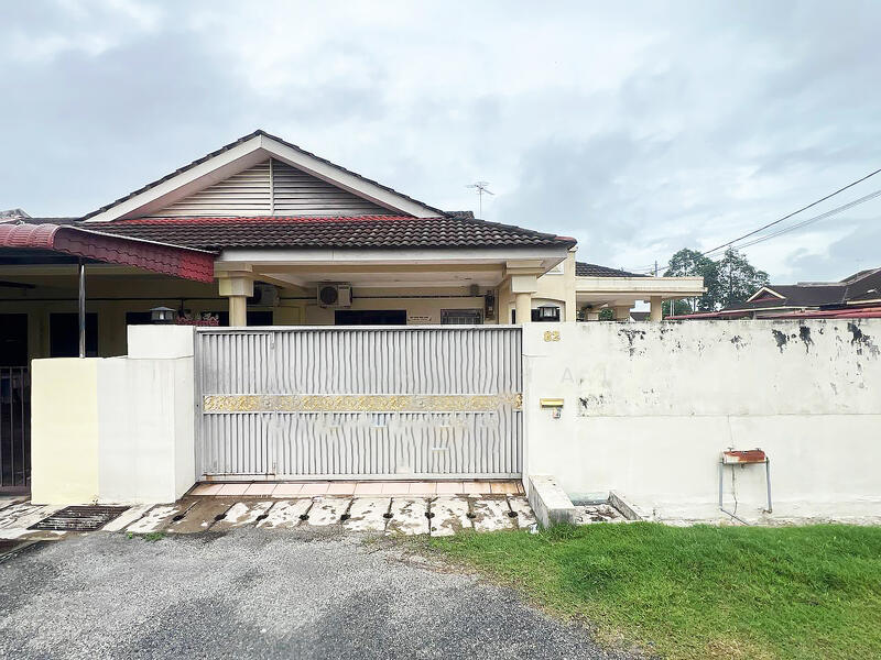 Rumah Teres 1 Tingkat untuk Dijual di Batu Gajah (Perak) - Kevin Chai - Front - PropertyGuru.com.my