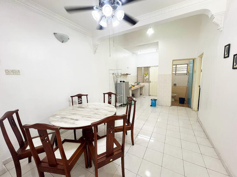 Rumah Teres 1 Tingkat untuk Dijual di Batu Gajah (Perak) - Kevin Chai - Dining Room - PropertyGuru.com.my