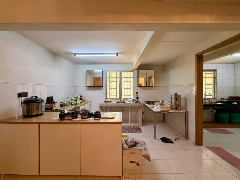 Bungalow for Sale in Shah Alam (Selangor) - Zuraidah Dan - Kitchen - PropertyGuru.com.my