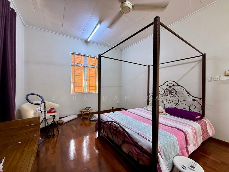 Bungalow for Sale in Shah Alam (Selangor) - Zuraidah Dan - Bedroom - PropertyGuru.com.my