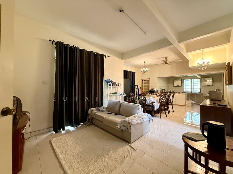 Bungalow for Sale in Shah Alam (Selangor) - Zuraidah Dan - Living Room - PropertyGuru.com.my
