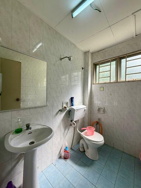 Bungalow for Sale in Shah Alam (Selangor) - Zuraidah Dan - Bathroom - PropertyGuru.com.my