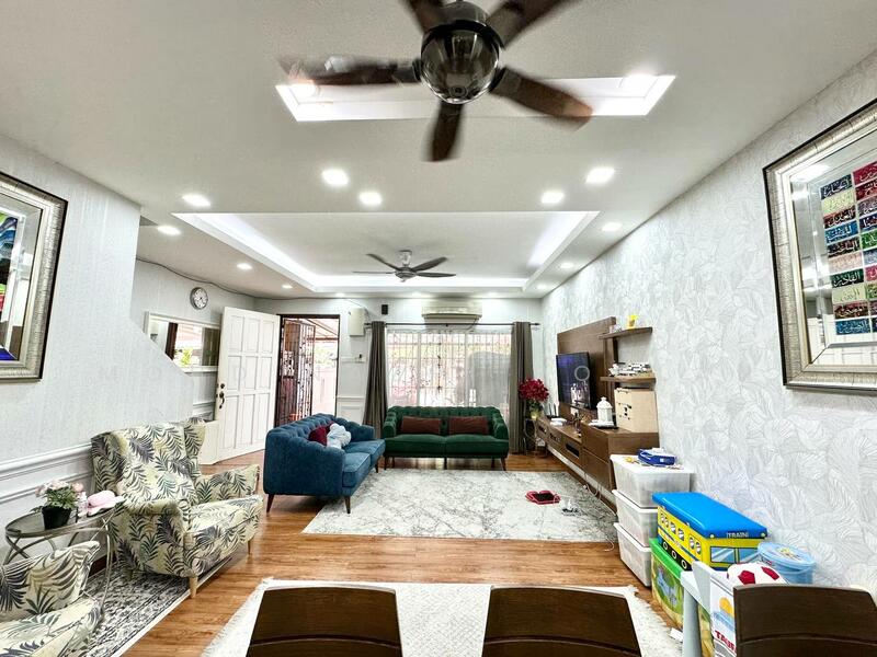 2.5-storey Terraced House for Sale in Puchong (Selangor) - Mohd Nazri Roslan - Living Room - PropertyGuru.com.my