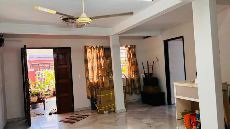 Rumah Teres 2-Tingkat untuk Dijual di Taman Koperasi Polis (Batu Caves) - Linda Ooi - Living Room - PropertyGuru.com.my