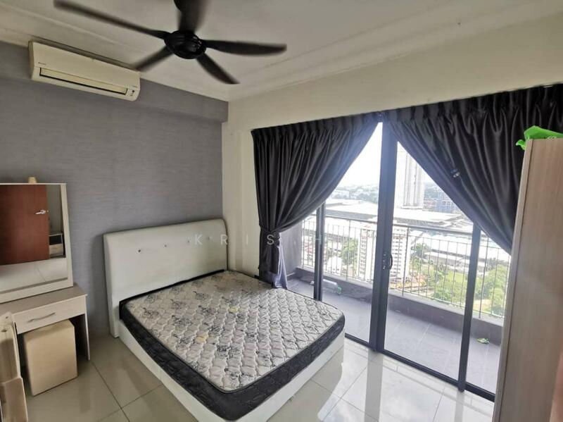 Service Residence for Sale at V@SUMMERPLACE - Kris Ho - Bedroom - PropertyGuru.com.my