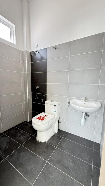 Taman Merlimau Emas Melaka untuk Untuk Dijual - RM 309,600, Feb 2026 - Bathroom - PropertyGuru.com.my