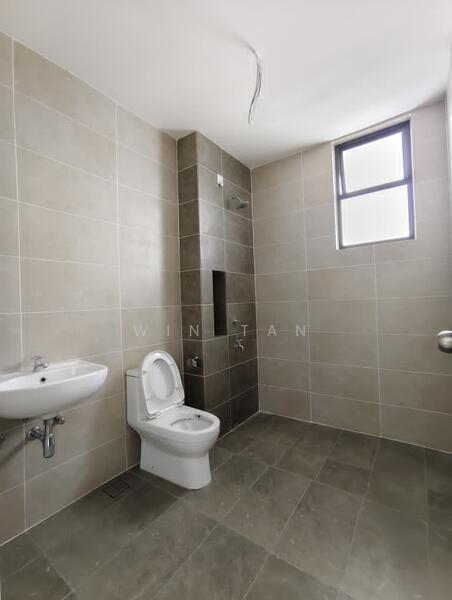 Terraced House for Sale in Bandar Putra (Kulai) - Win Tan - Bathroom - PropertyGuru.com.my