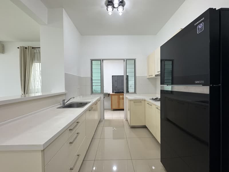 Kondominium untuk Disewa di Casa Tropicana - Max Tan - Kitchen - PropertyGuru.com.my