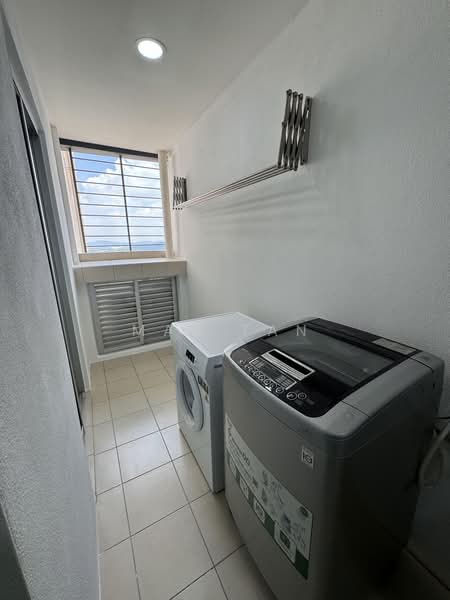 Kondominium untuk Disewa di Casa Tropicana - Max Tan - Balcony - PropertyGuru.com.my