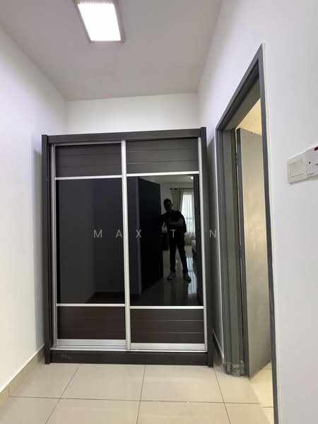 Kondominium untuk Disewa di Casa Tropicana - Max Tan - Corridor - PropertyGuru.com.my