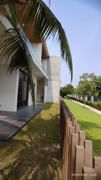 Semi-Detached House for Sale in Kota Kemuning (Shah Alam) - ET Cheah - Back View - PropertyGuru.com.my
