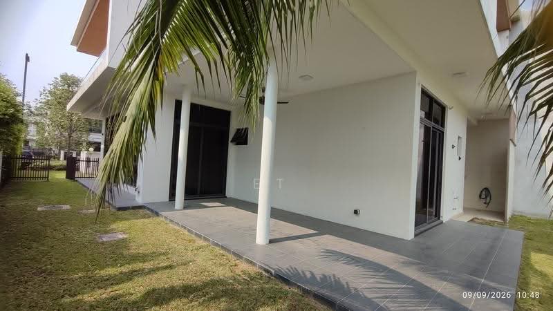 Semi-Detached House for Sale in Kota Kemuning (Shah Alam) - ET Cheah - Side & Back View - PropertyGuru.com.my