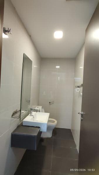 Semi-Detached House for Sale in Kota Kemuning (Shah Alam) - ET Cheah - Downstair Bathroom - PropertyGuru.com.my