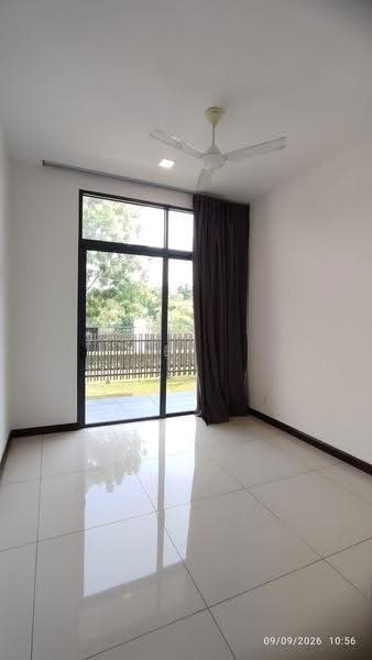 Semi-Detached House for Sale in Kota Kemuning (Shah Alam) - ET Cheah - Downstair Room - PropertyGuru.com.my