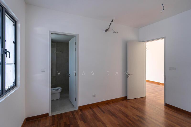 Semi-Detached House for Sale in Shah Alam (Selangor) - Vitas Tan - Bathroom - PropertyGuru.com.my