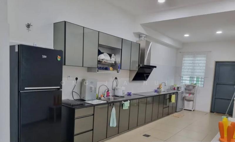 2-storey Terraced House for Sale in Bandar Sri Sendayan (Negeri Sembilan) - Ong Jia Hui - Kitchen - PropertyGuru.com.my