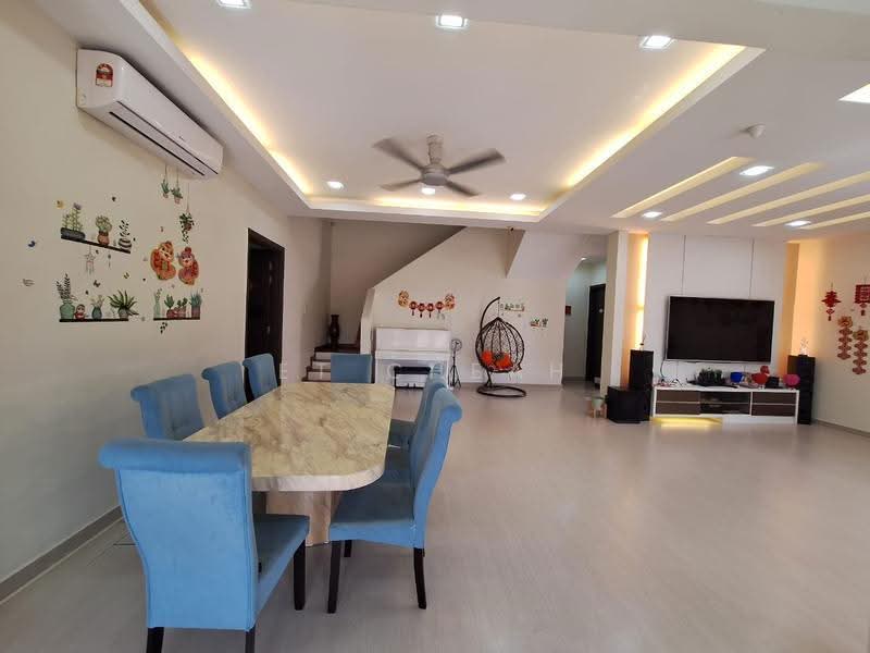 Rumah Teres 2-Tingkat untuk Dijual di Kota Kemuning (Shah Alam) - ET Cheah - Living Room - PropertyGuru.com.my