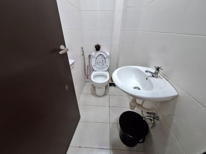 Rumah Teres 2-Tingkat untuk Dijual di Kota Kemuning (Shah Alam) - ET Cheah - Bathroom - PropertyGuru.com.my