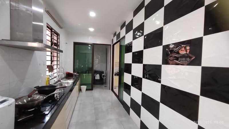 Rumah Teres 2-Tingkat untuk Dijual di Kota Kemuning (Shah Alam) - ET Cheah - Kitchen - PropertyGuru.com.my