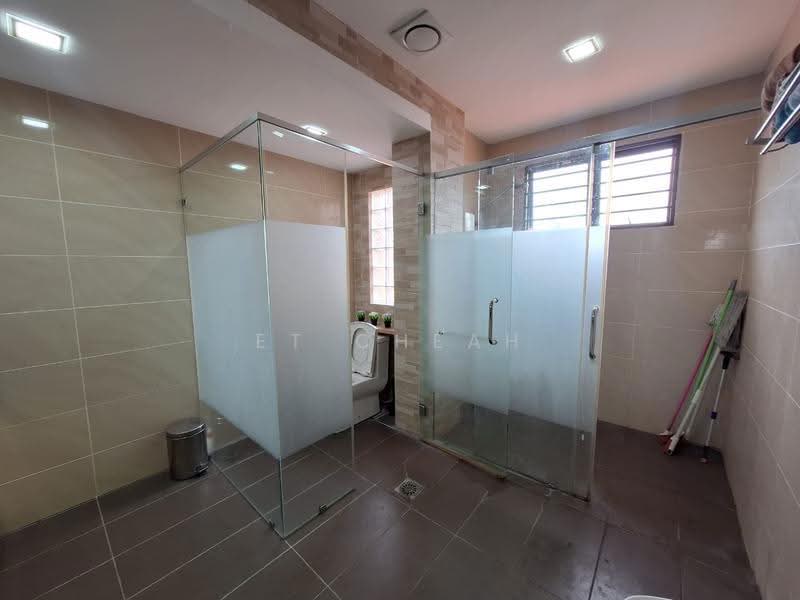 Rumah Teres 2-Tingkat untuk Dijual di Kota Kemuning (Shah Alam) - ET Cheah - Bathroom - PropertyGuru.com.my