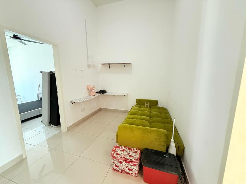 2-storey Terraced House for Sale in Taman Seri Austin (Tebrau) - Annie Chai - Living Room - PropertyGuru.com.my