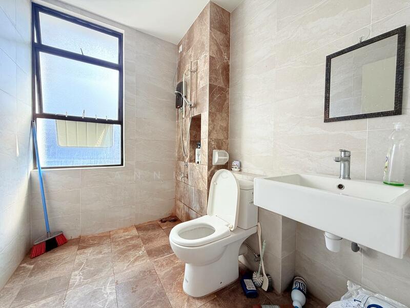 2-storey Terraced House for Sale in Taman Seri Austin (Tebrau) - Annie Chai - Bathroom - PropertyGuru.com.my