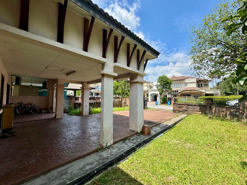 2-storey Terraced House for Sale in Bukit Jelutong (Shah Alam) - Nahathir Shahabudin - Exterior - PropertyGuru.com.my