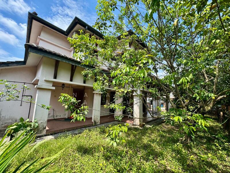 2-storey Terraced House for Sale in Bukit Jelutong (Shah Alam) - Nahathir Shahabudin - Exterior - PropertyGuru.com.my