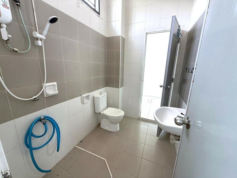 2-storey Terraced House for Sale in Nusa Sentral (Iskandar Puteri (Nusajaya)) - Karl Lim - Bathroom - PropertyGuru.com.my