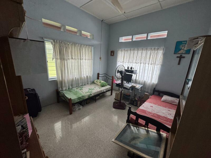 Bungalow for Sale in Seremban (Negeri Sembilan) - EDWIN KEE - Bedroom - PropertyGuru.com.my