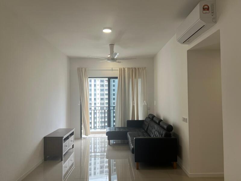 Savvy @ Riana Dutamas untuk Untuk Disewa - RM 2,200 /bulan, Mac 2026 - Living Room - PropertyGuru.com.my