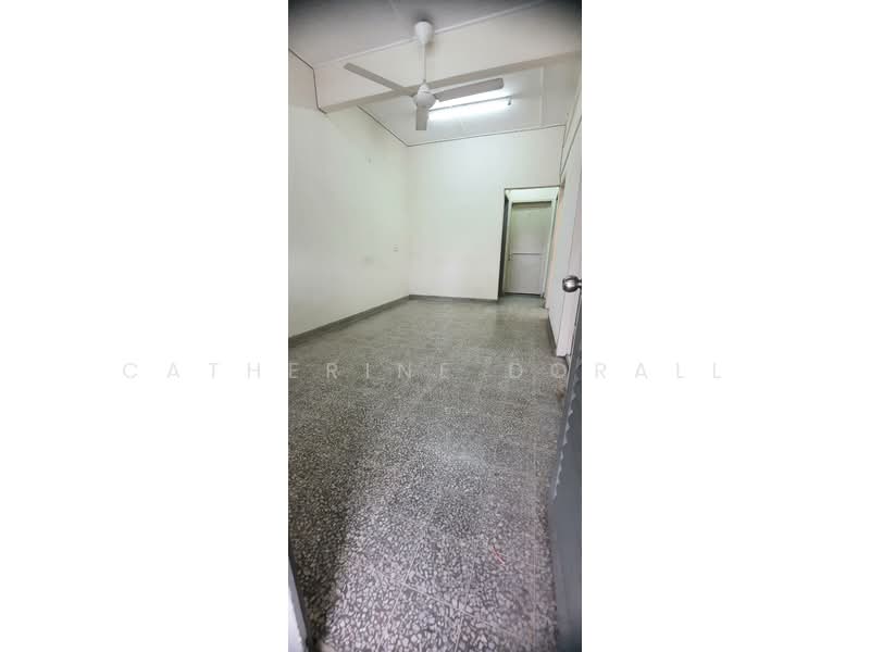 1-storey Terraced House for Sale in Sea Park (Petaling Jaya) - Catherine Dorall - Living - PropertyGuru.com.my