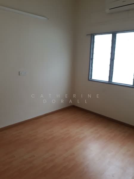 1-storey Terraced House for Sale in Sea Park (Petaling Jaya) - Catherine Dorall - Bedroom - PropertyGuru.com.my