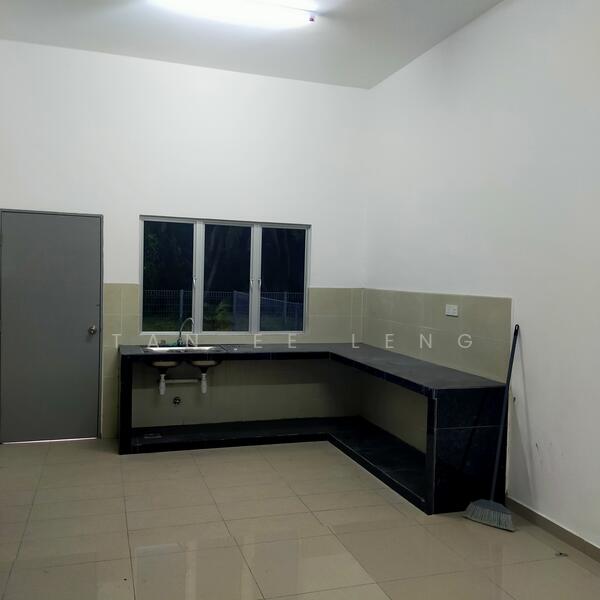 Jeram Taman Idaman untuk Untuk Disewa - RM 1,500 /bulan, Mac 2026 - Kitchen - PropertyGuru.com.my