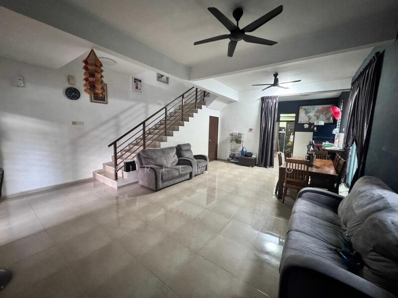 2-storey Terraced House for Sale in Taman Nusa Sentral (Iskandar Puteri (Nusajaya)) - Shirley Pang - Living Room - PropertyGuru.com.my