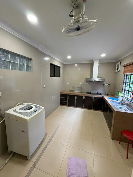 SS18 untuk Untuk Disewa - RM 3,000 /bulan, Mac 2026 - Kitchen - PropertyGuru.com.my