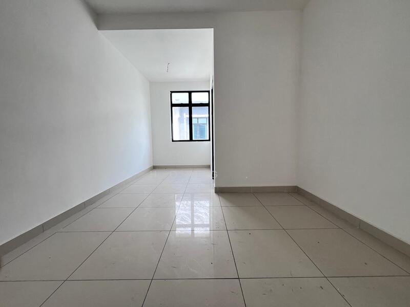 2-storey Terraced House for Sale in Bandar Cemerlang (Ulu Tiram) - Hong . - Interior - PropertyGuru.com.my