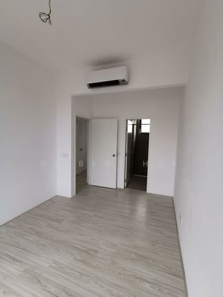 Service Residence for Sale at Lexa Residence @ The Quartz WM - Gilbert Hor - Interior - PropertyGuru.com.my