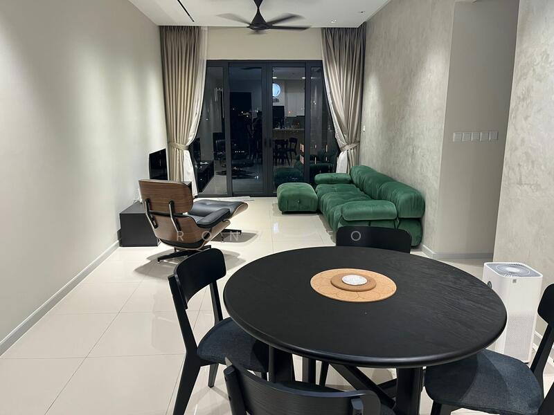Servis Apartment untuk Disewa di Sunway Belfield - Rony Yeo - Living Room - PropertyGuru.com.my